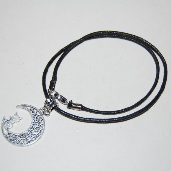 Moon Cat Necklace,Moon Chocker Necklace,Moon and Cat Choker Necklace,Girl,Women - Picture 3 of 3